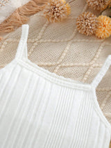 SHEIN Playful Pals 3 pièces Ensemble d'hiver pour bébé fille, tout blanc, tenue de famille assortie mignonne, veste utilitaire à col rabattu, débardeur de couleur unie & pantalon long pour le port extérieur