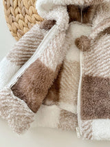 SHEIN Veste à capuche en peluche mignonne pour bébé fille nouveau-né, motif à carreaux, polyvalente pour l'automne/l'hiver, couleur neutre
