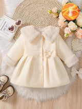 Souflis Souflis Manteau de robe d'anniversaire élégante d'hiver blanc pour bébé fille. Veste à ligne A en mélange de laine avec col bouffant, nœud 3D et manches longues. Tenue de princesse chaude et de couleur unie