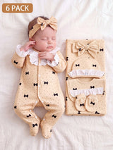 Ensemble cadeau 6 pièces pour bébé fille nouveau-né, style mignon assorti avec imprimé nœud, dentelle et pois, barboteuse, chapeau, bavoir, bandeau, moufles, couverture, beige automne familial