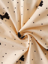 SHEIN Ensemble cadeau 6 pièces pour bébé fille nouveau-né, style mignon assorti avec imprimé nœud, dentelle et pois, barboteuse, chapeau, bavoir, bandeau, moufles, couverture, beige automne familial