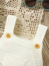 SHEIN Vintaside Kids Ensemble de 3 pièces pour nouveau-né en tricot, cardigan blanc à col rond manches longues, bavoir, salopette et bonnet d'automne, vêtements garçon blanc cassé kawaii